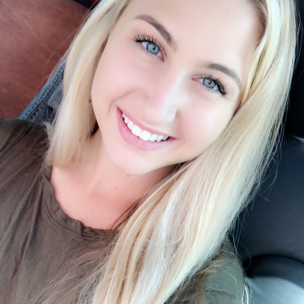 Meet your Posher, Shania